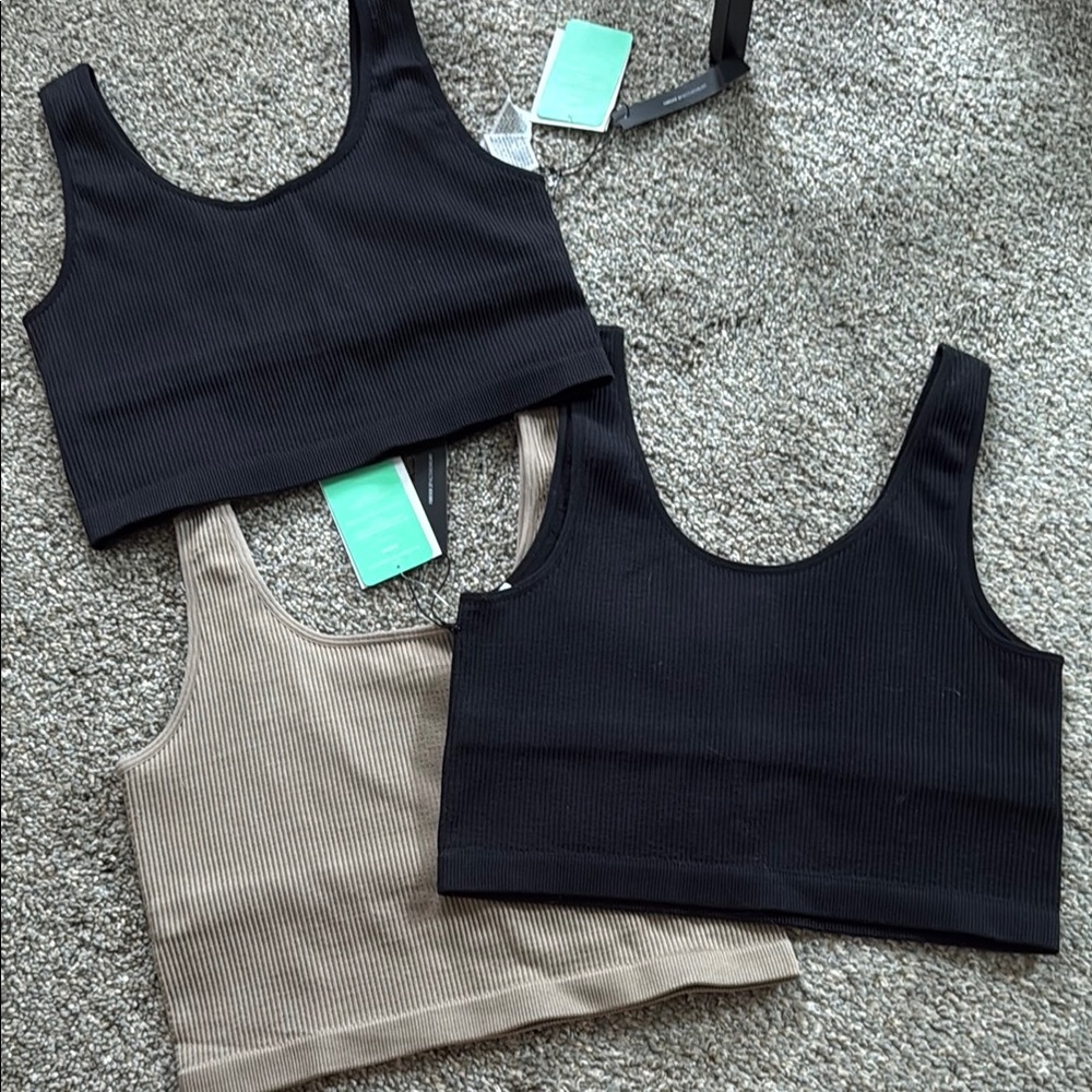 3 Seamless Wicking Bra Tank